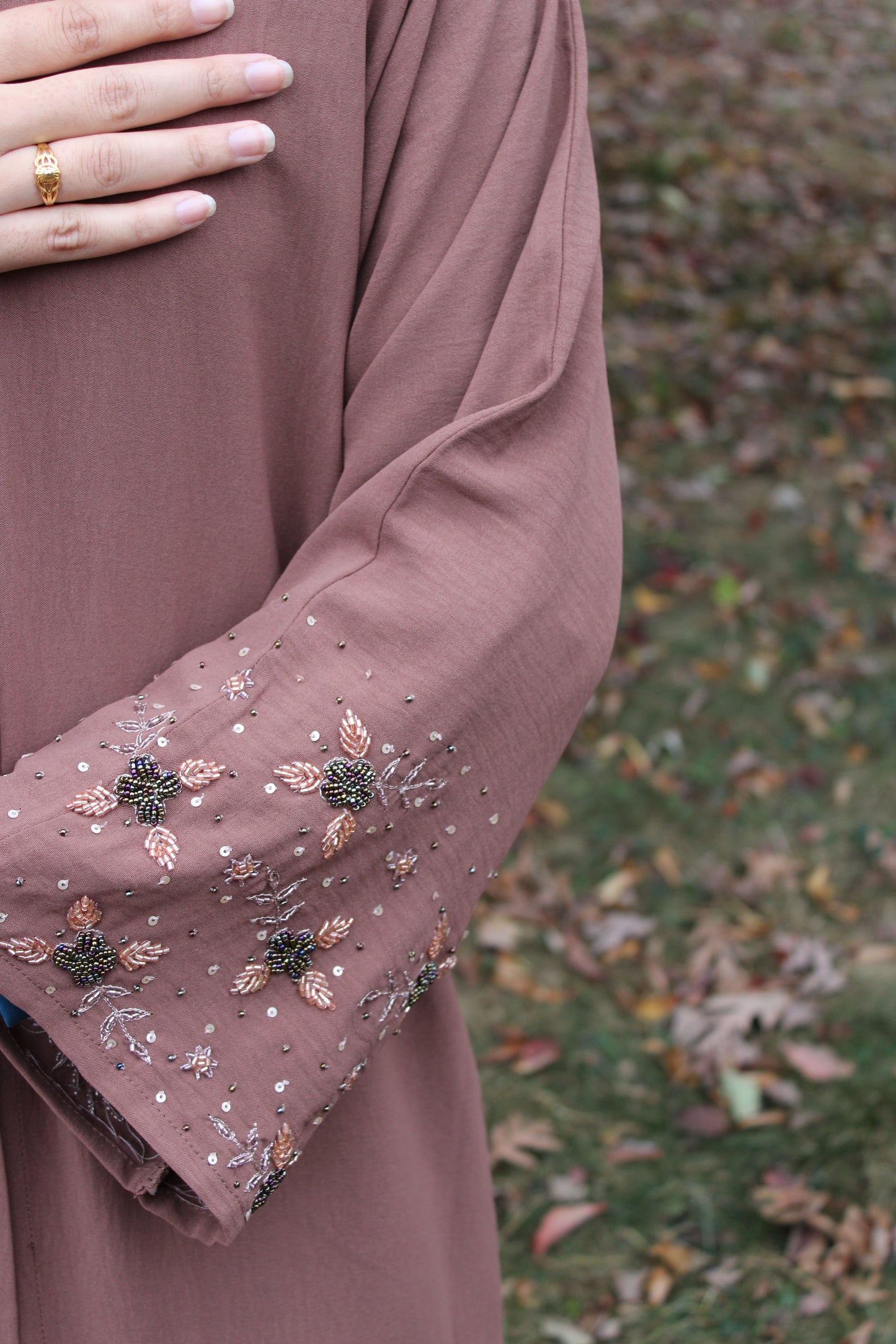 Ember abaya