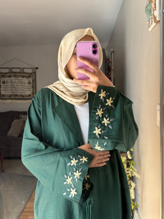 Farida in green