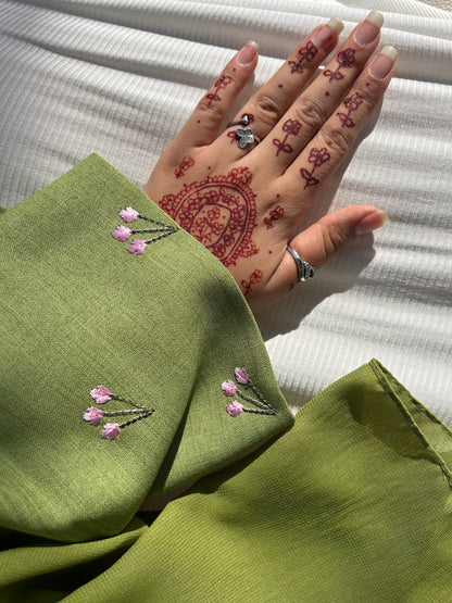 Green tulip sleeve abaya